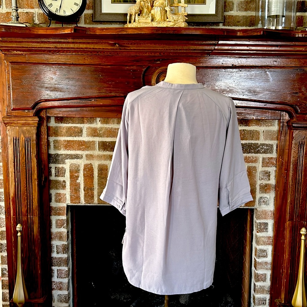 Grey button front top size XS/S new - Picture 2 of 5